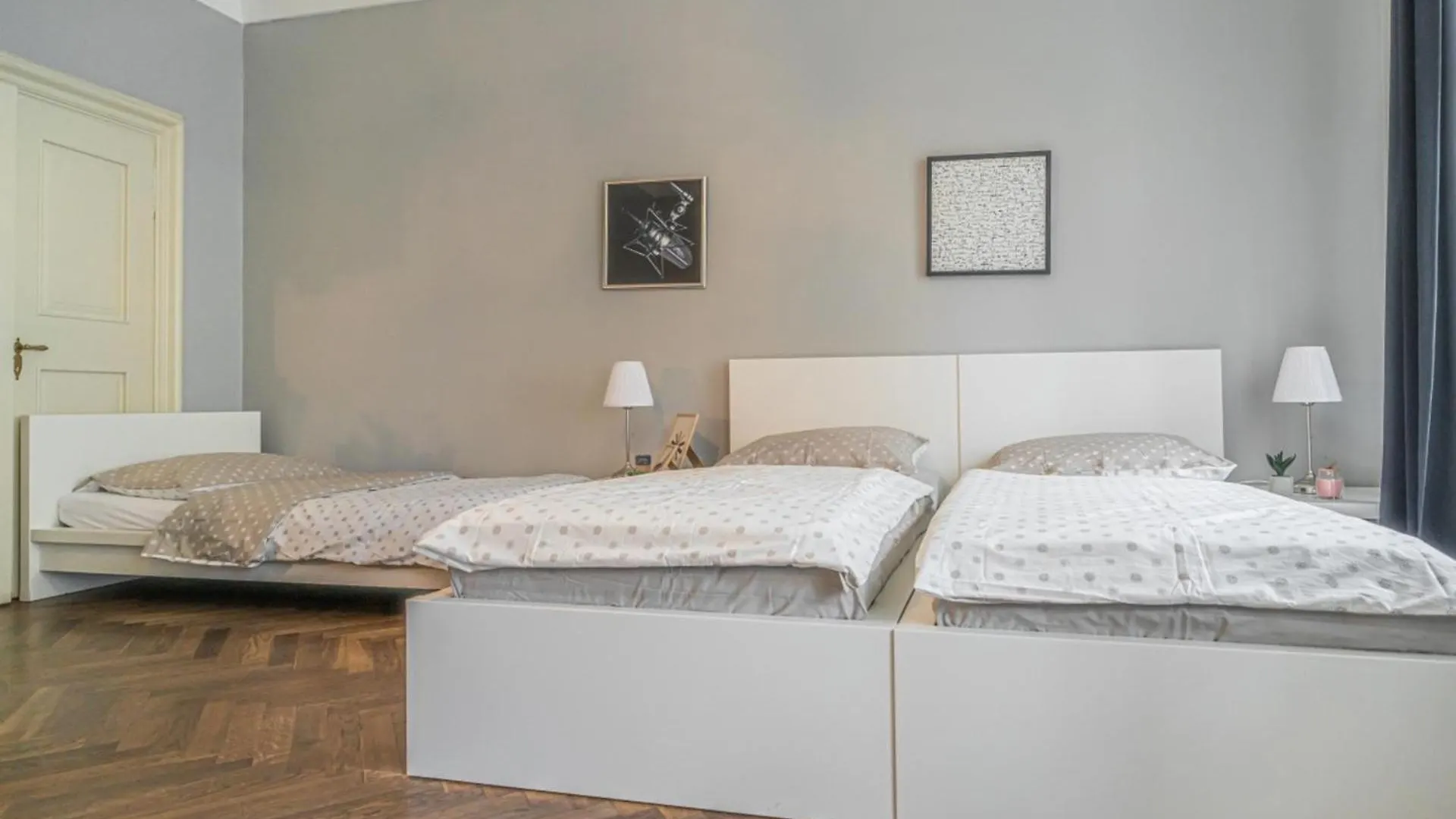 Cozy Mala Strana Apartment In Prag