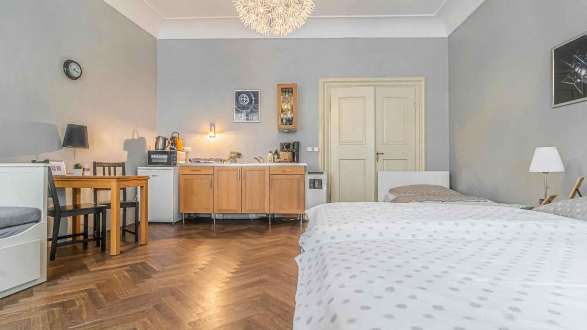 Cozy Mala Strana Apartment In Prague